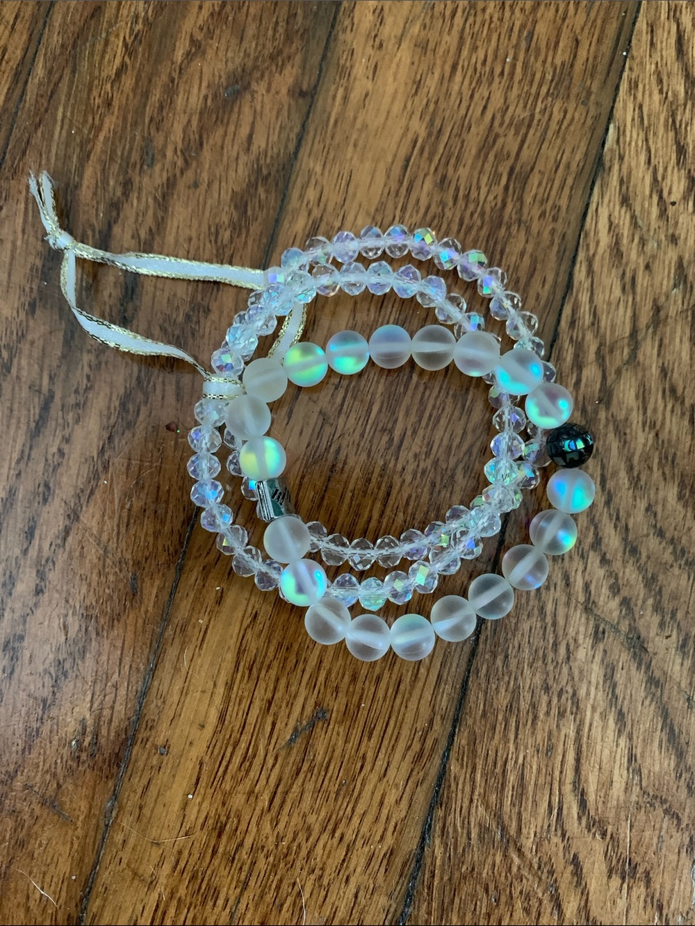 Iridescent Glass Bead Stretch Bracelet Set - White/Opal Finish